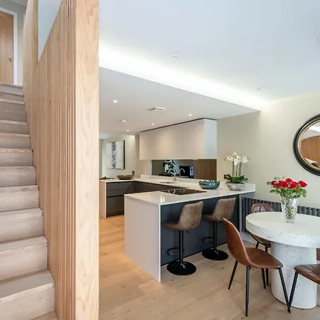 Dragon Suites - City Centre 2 Bed Luxury Mews House Edinburgh Exterior photo